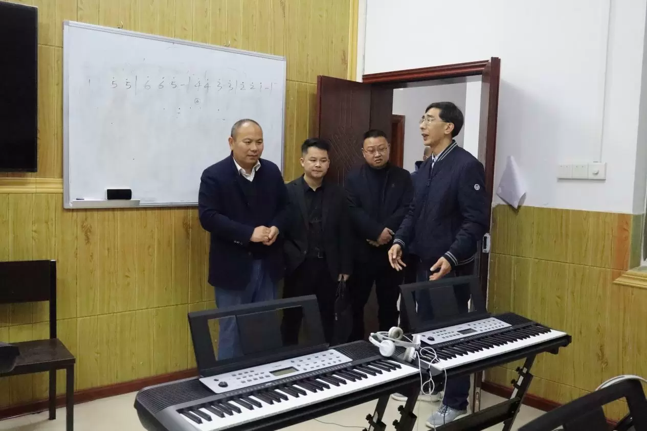 757d78debc2caf26_html_de989cb06f891474